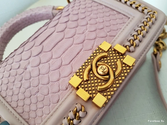 First Bag Ru CHANEL BOY BAG 20CM 0728